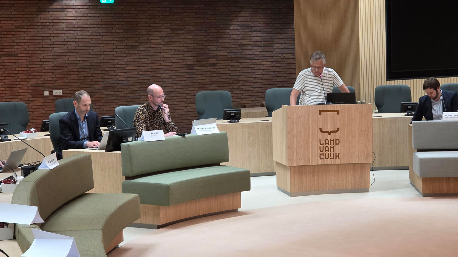 Vliegbasis Volkel: Nieuwe Vredesbeweging waarschuwt voor gevolgen van nieuwe Defensiewet